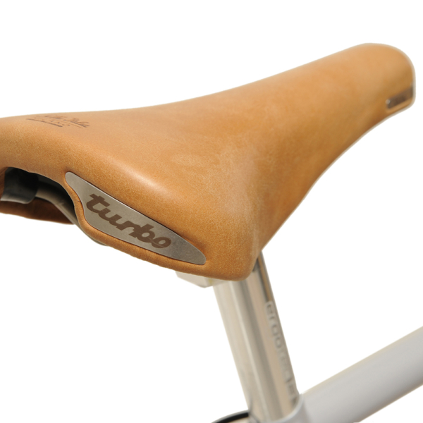 1886_velo_de_ville_modele_agile_selle_italia_turbo_racer