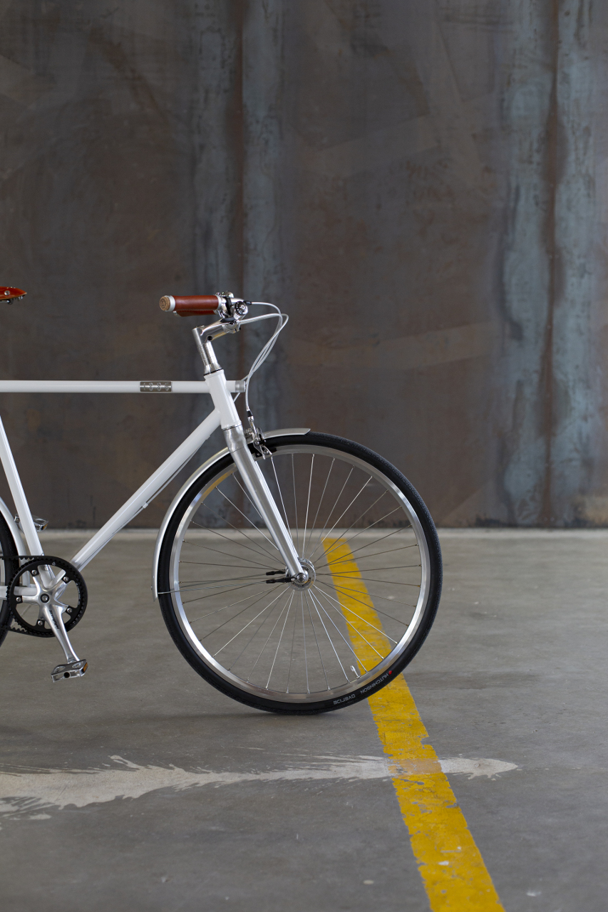 1886_velo_de_ville_modele_elegant_exterieur_cite_du_design_01